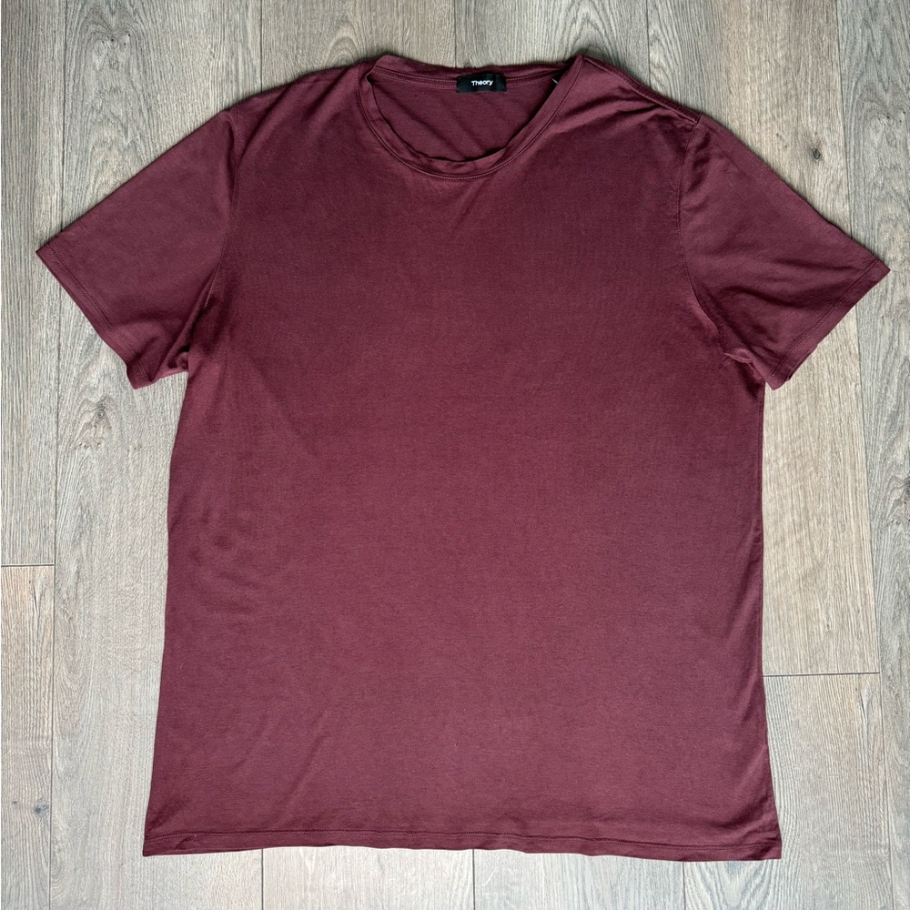 Theory T-Shirt in 70% Silk 30% Cotton